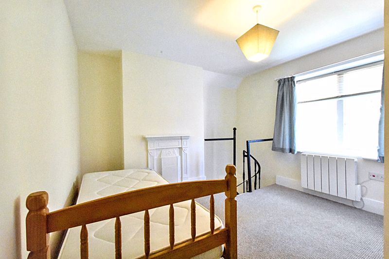 Bedroom - click for photo gallery